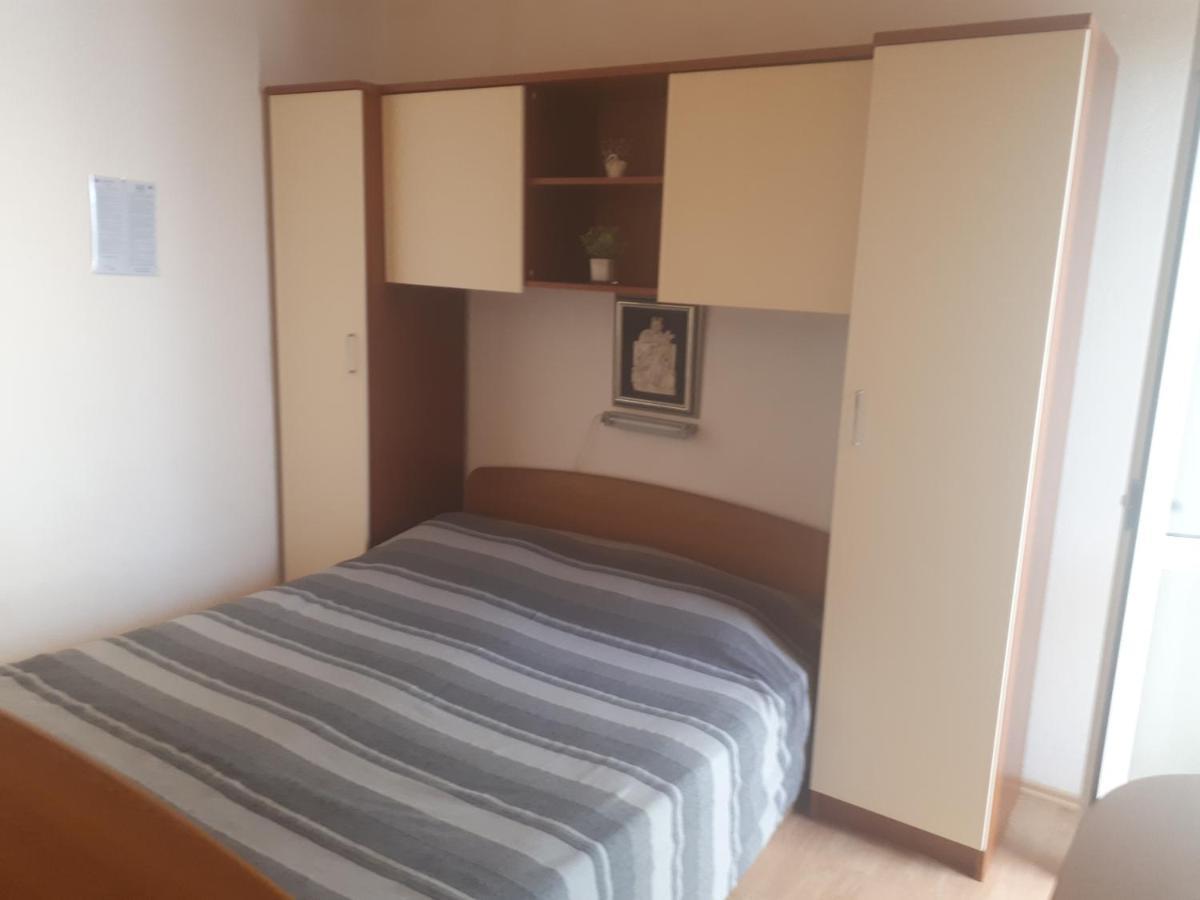Apartmani Leko Mirjana Baška Voda Eksteriør billede