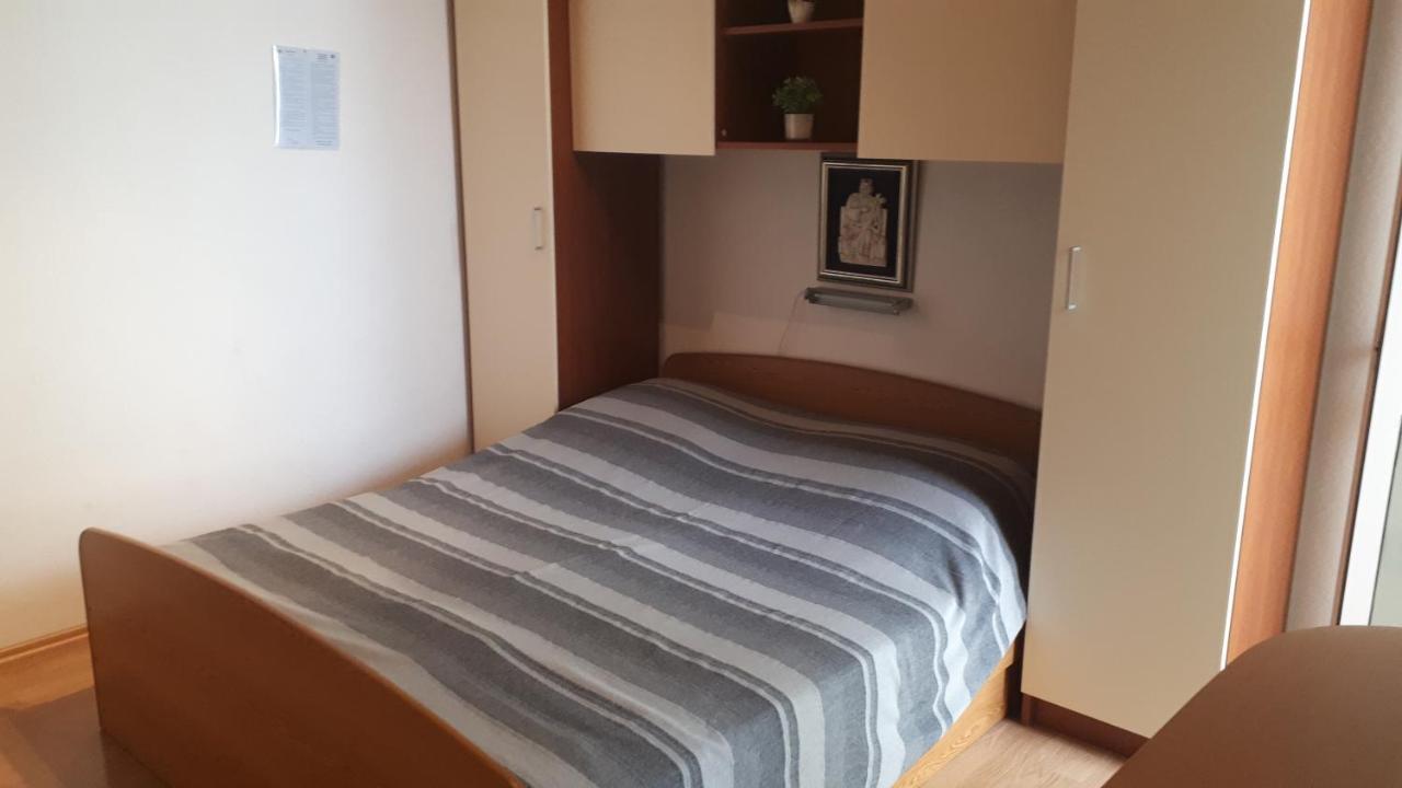 Apartmani Leko Mirjana Baška Voda Eksteriør billede