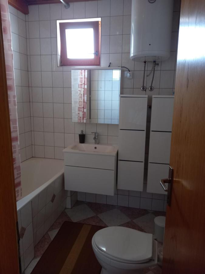 Apartmani Leko Mirjana Baška Voda Eksteriør billede